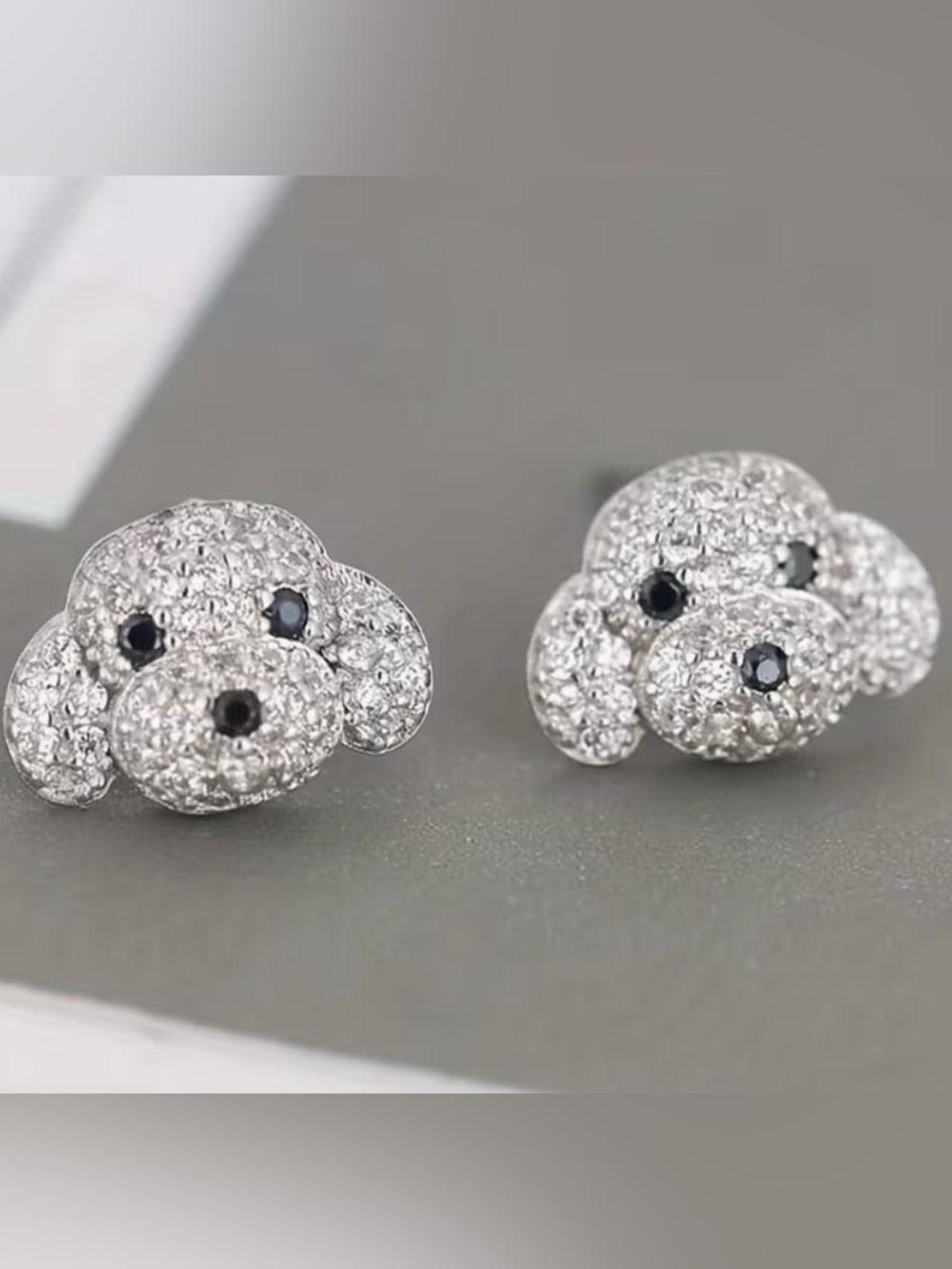 🐶 Betsey Johnson Sparkling Silver Dog Face Stud Earrings Pet-Inspired Jewelry 🐶